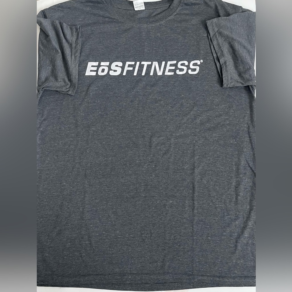Eos Fitness Charcoal Tee Like New Size Large